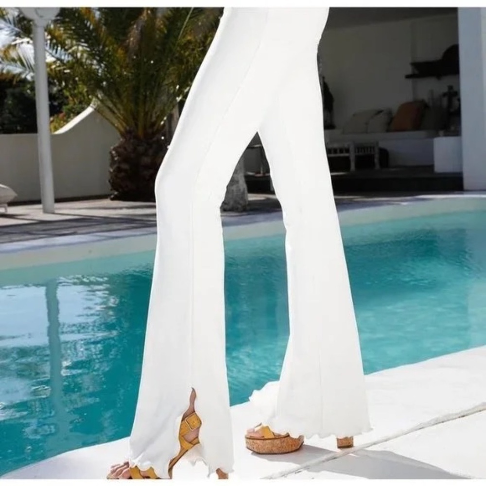 TIGER MIST Ruched Waves Pant in White - Picture 2 of 7